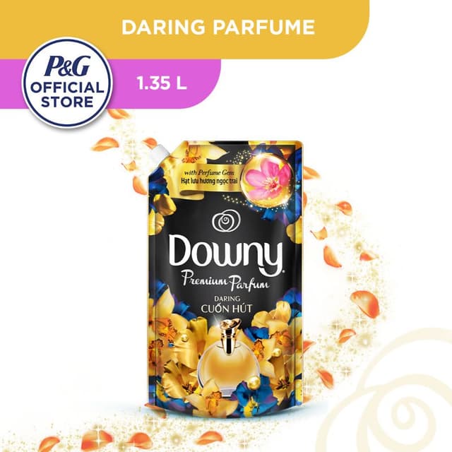 Downy Parfum Concentrate Liquid Daring Refill 1.35L